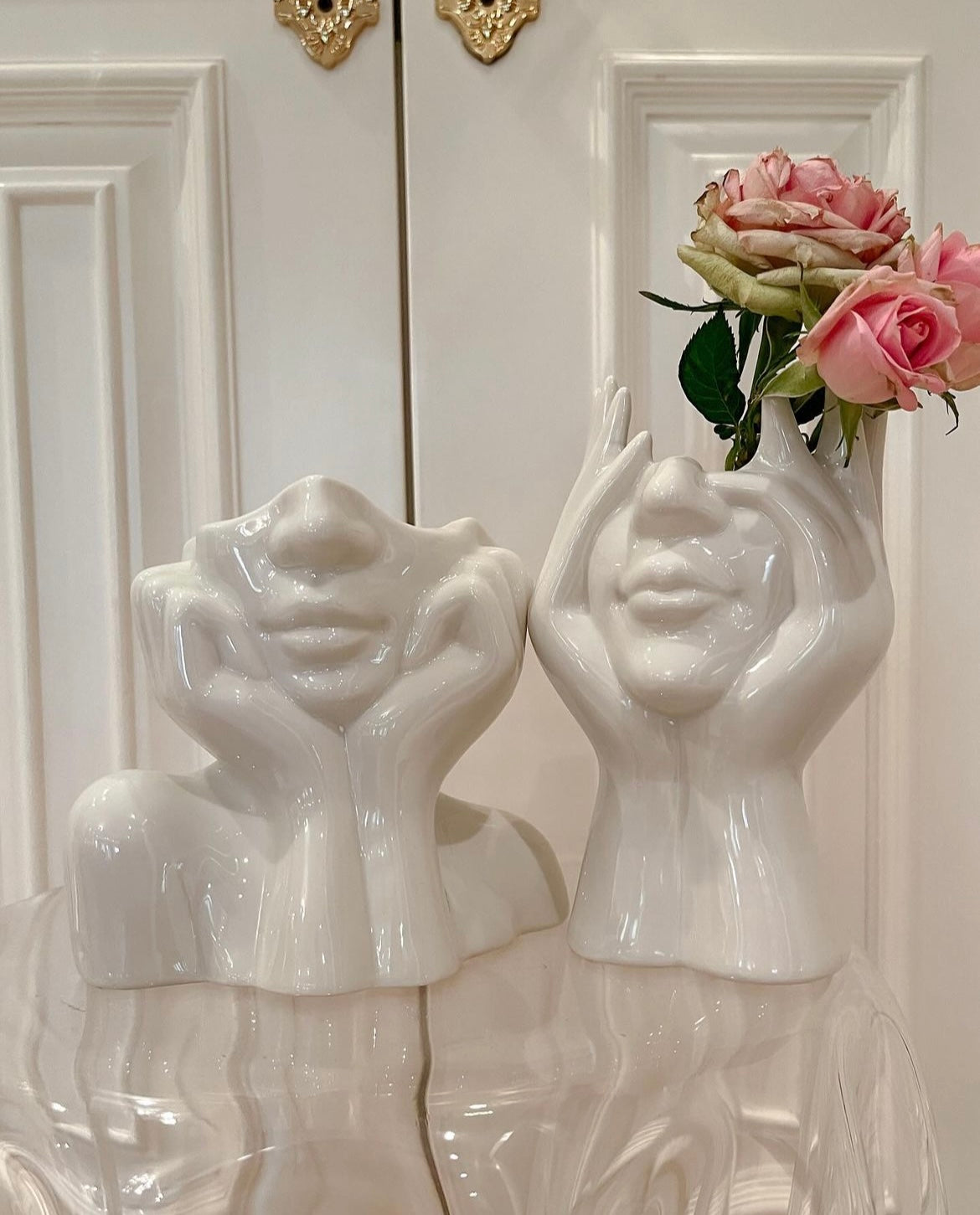 Moderni keraminė vaza – meninė skulptūra „Flora“